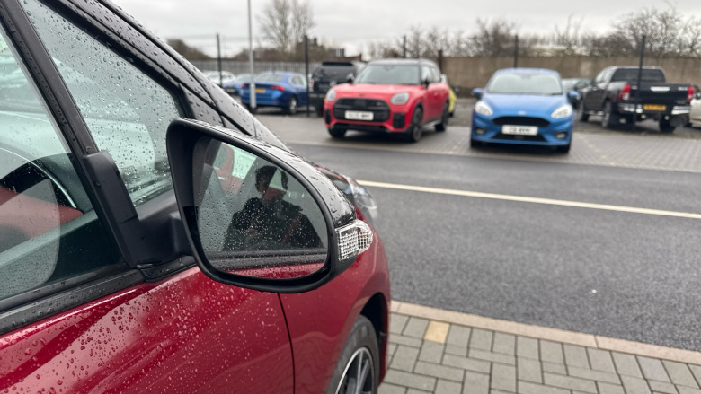 Toyota Yaris 1.5 VVT-i Blue Bi-tone 5dr Petrol Hatchback